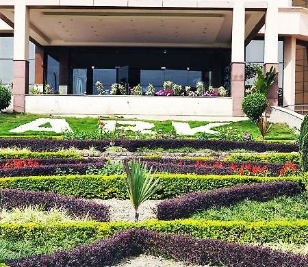 Hotel Ark Continental Rudrapur Εξωτερικό φωτογραφία